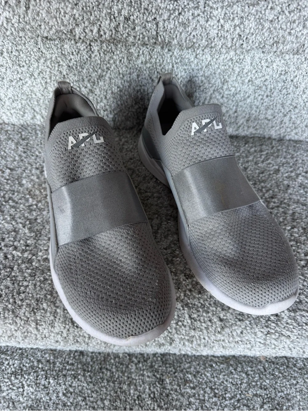 Lululemon Womens TechLoom Bliss Shoe cement sz 9